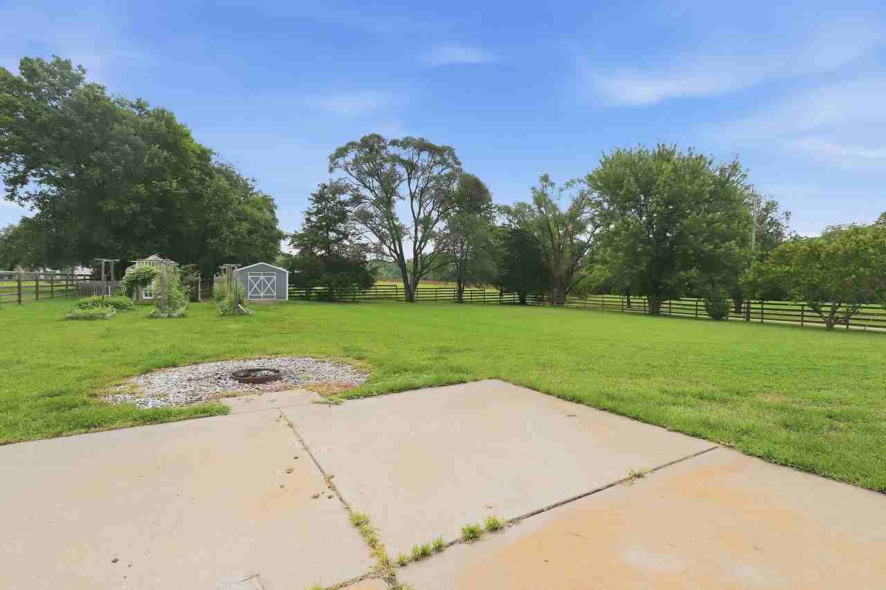 1746 Nw 39th St - Photo 5 of 29