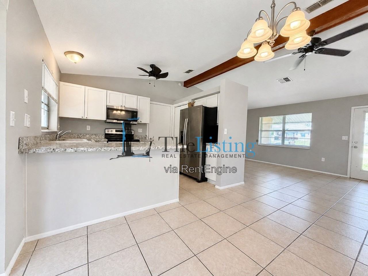 12258 Foothill St - Photo 7 of 19