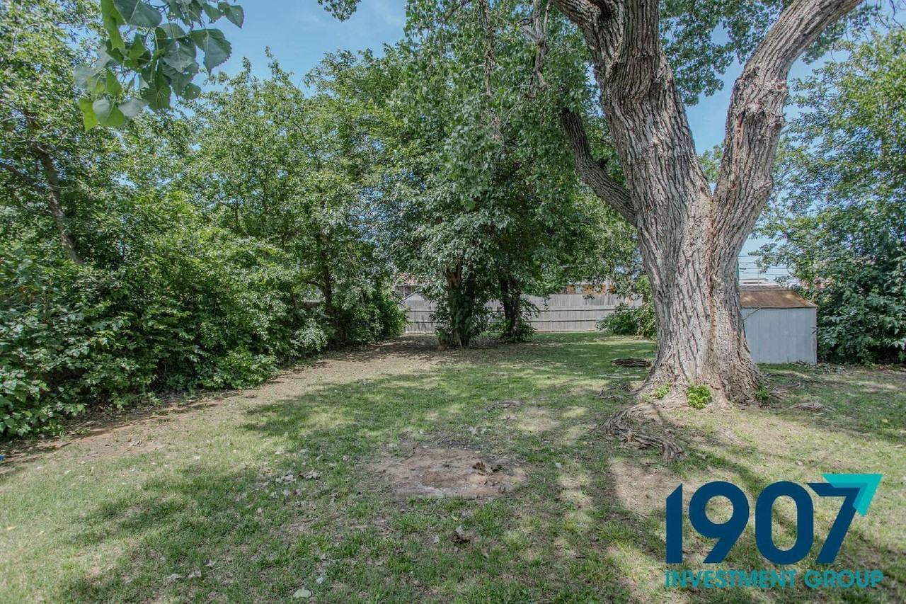 608 N Janeway Ave - Photo 7 of 27