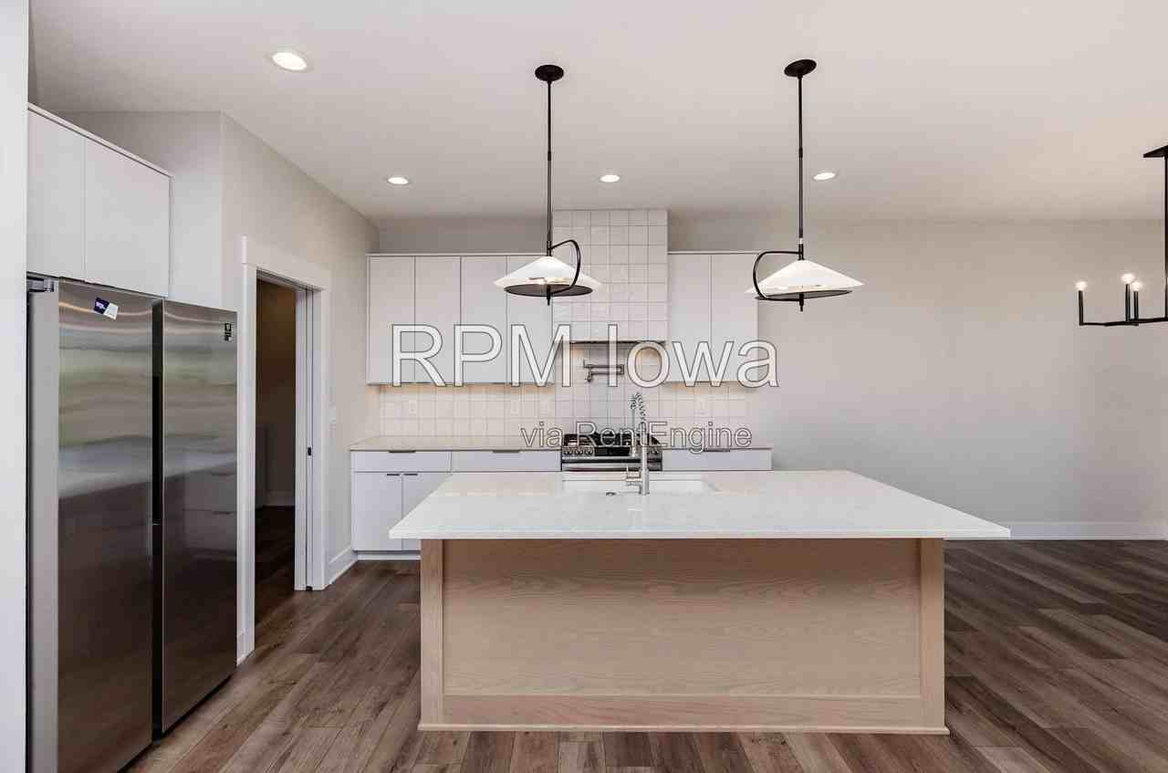 5901 Ne Sherman Dr - Photo 5 of 30