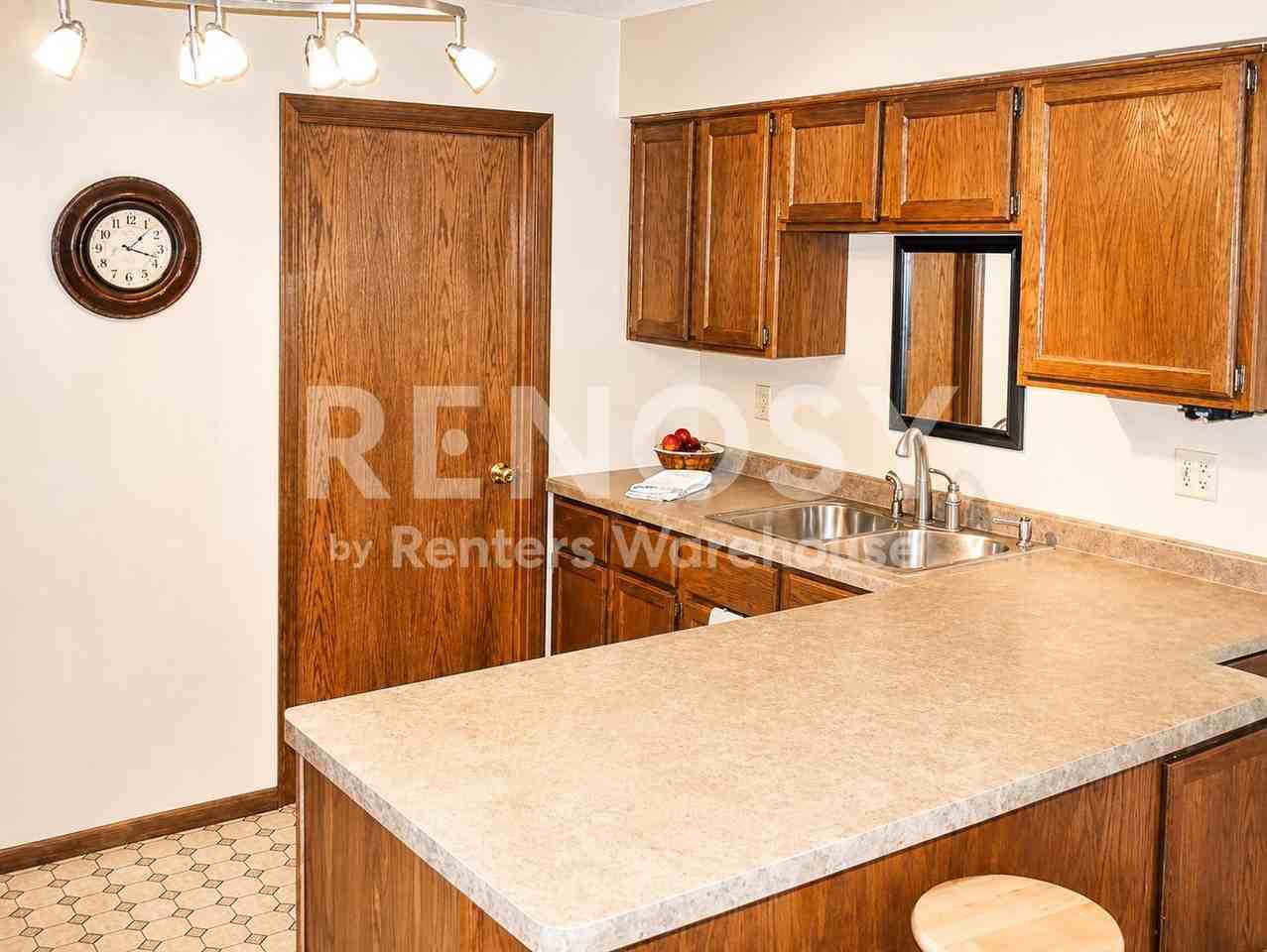4670 Jackstone Pt - Photo 4 of 9