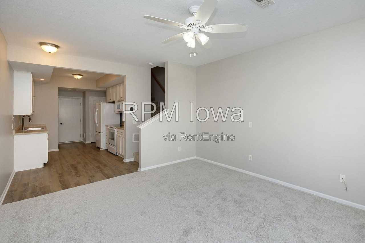 1108 Ne 7th Ln - Photo 7 of 27