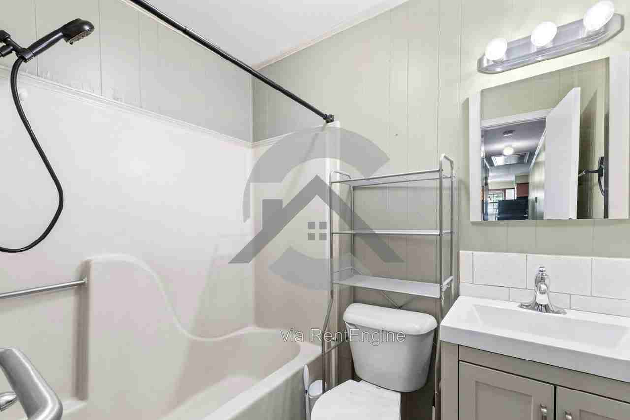 438 Helen St #2 - Photo 6 of 9
