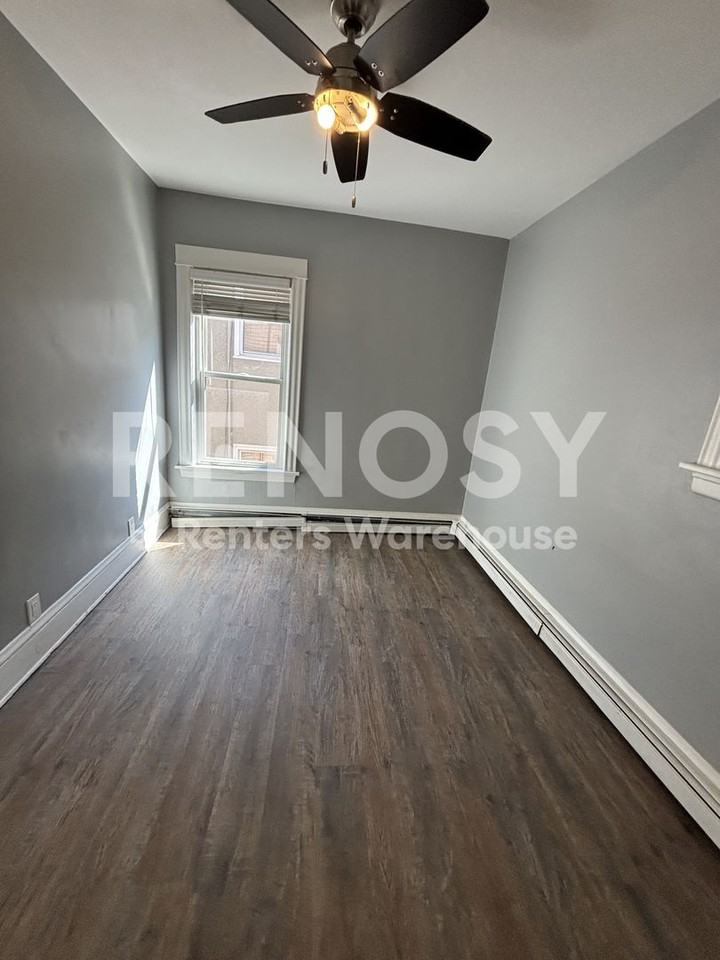 3224 Nicollet Ave - Photo 2 of 15
