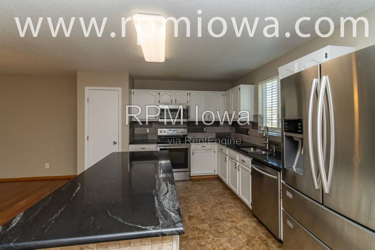 770 Se Harper Dr - Photo 3 of 16