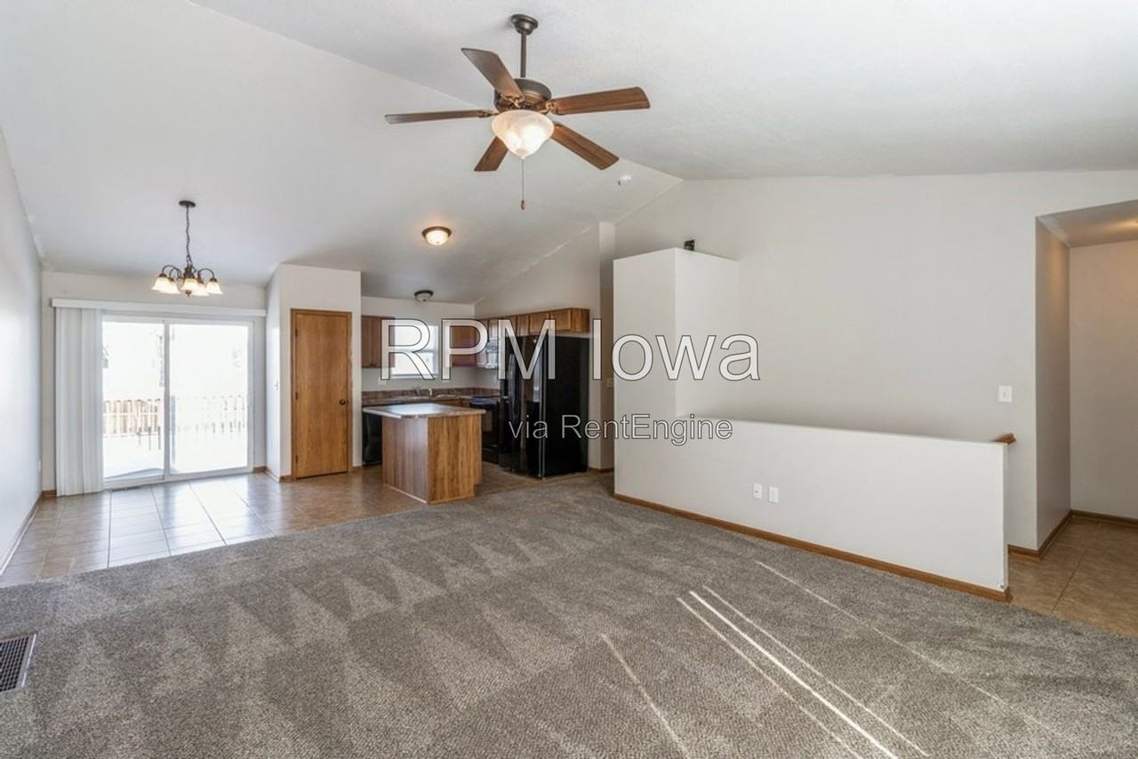 3518 Nw 20th St - Photo 2 of 17