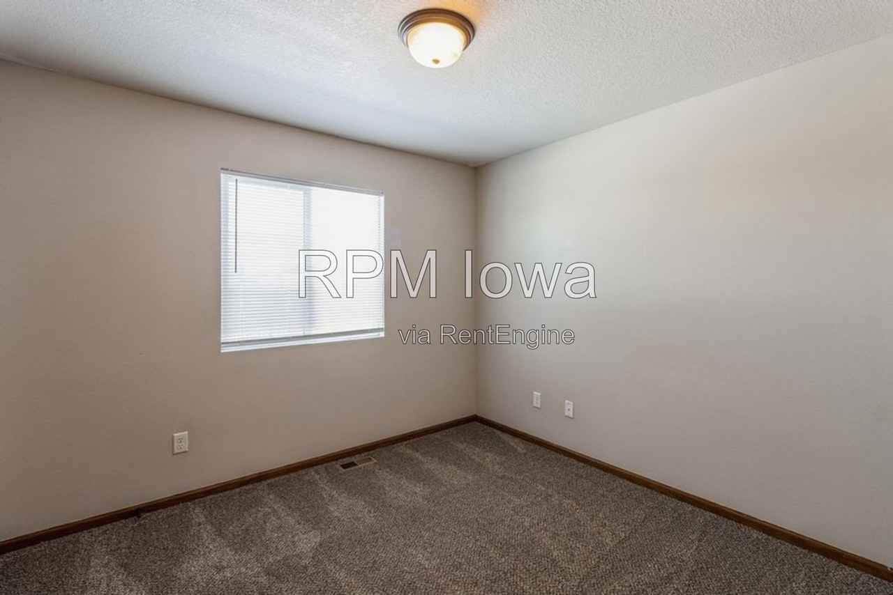 3518 Nw 20th St - Photo 7 of 17