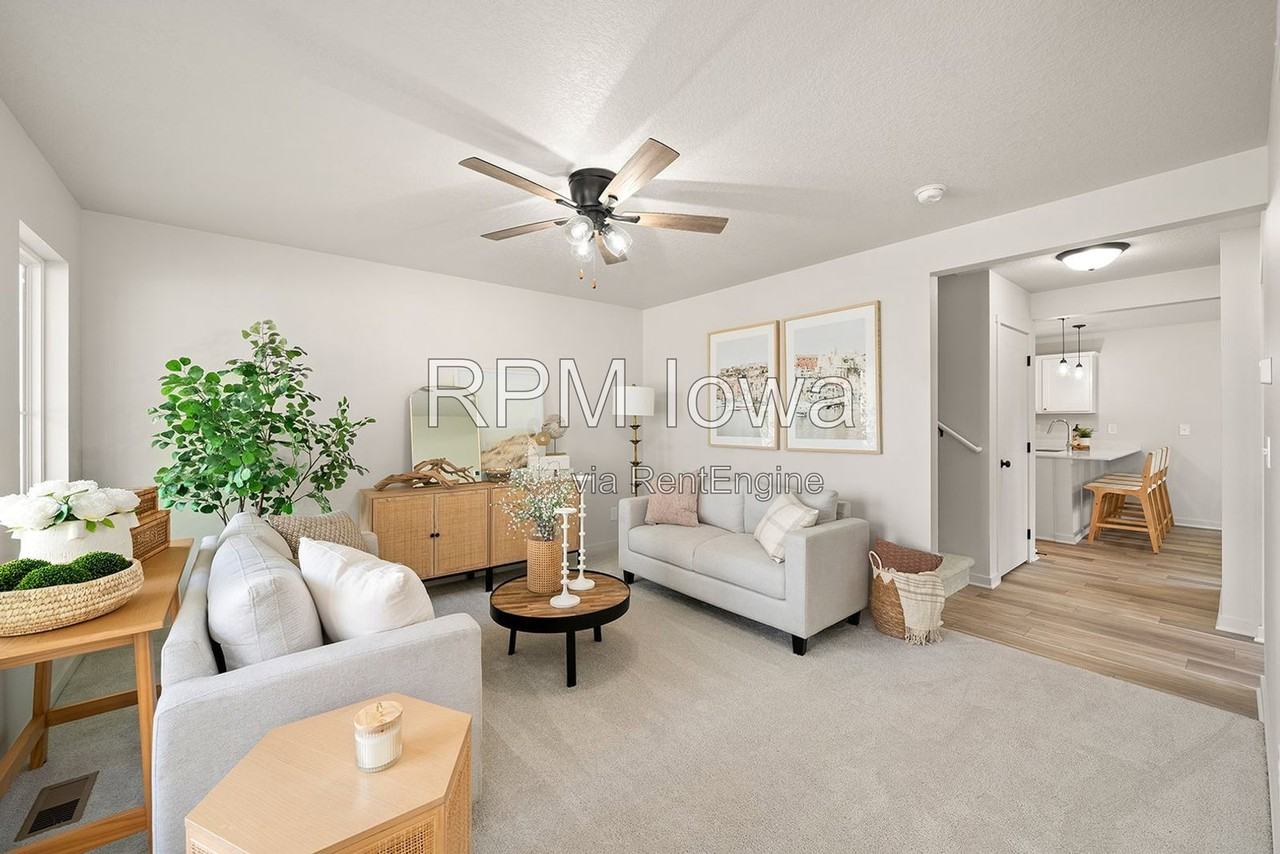 329 Freedom Way - Photo 2 of 15