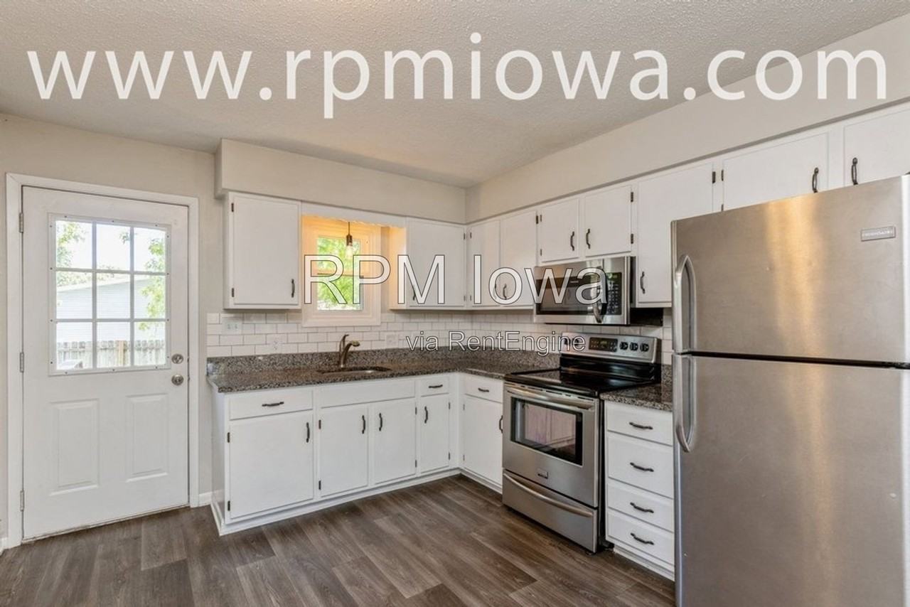 2537 Nw 17th St - Photo 5 of 17