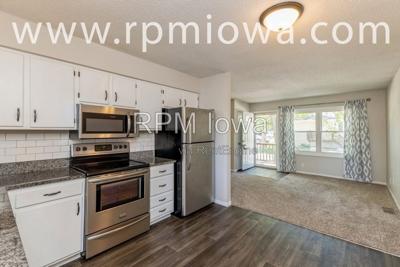2537 Nw 17th St - Photo 6 of 17