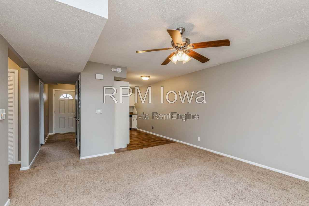 2079 Nw Hickory Ln - Photo 5 of 16
