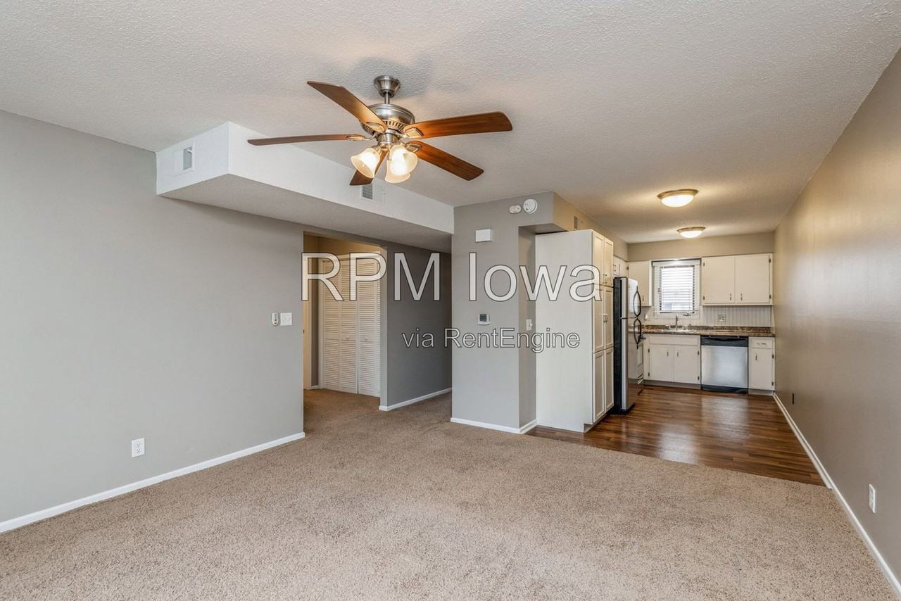 2079 Nw Hickory Ln - Photo 6 of 16