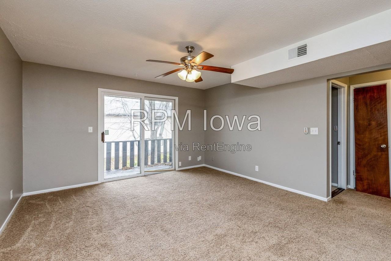 2079 Nw Hickory Ln - Photo 7 of 16