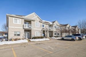featured image of 1320 Se Florence Dr #16