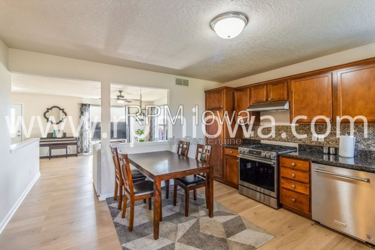 3316 Nw 14th St - Photo 4 of 15