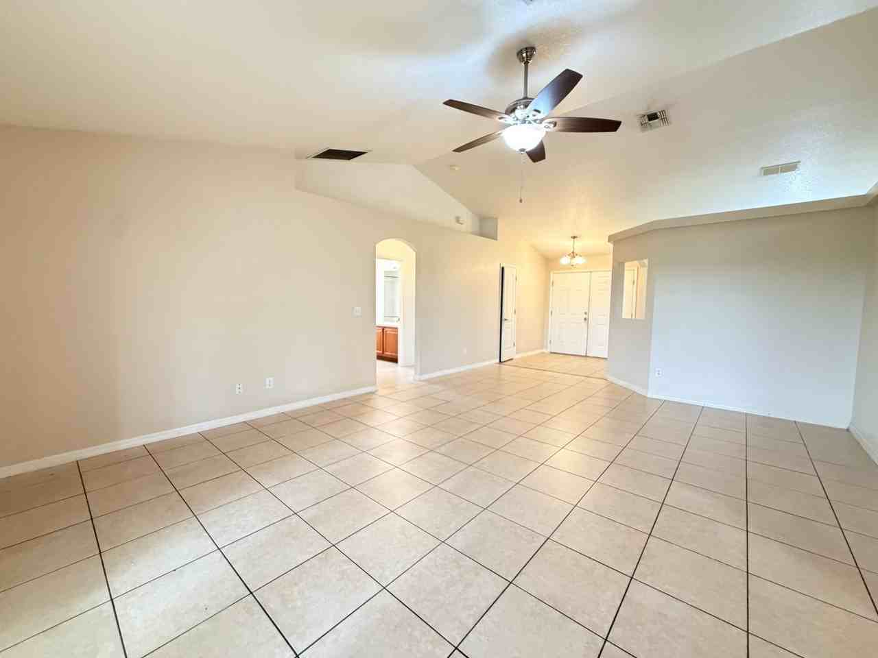 10438 Vista Pines Loop - Photo 7 of 31