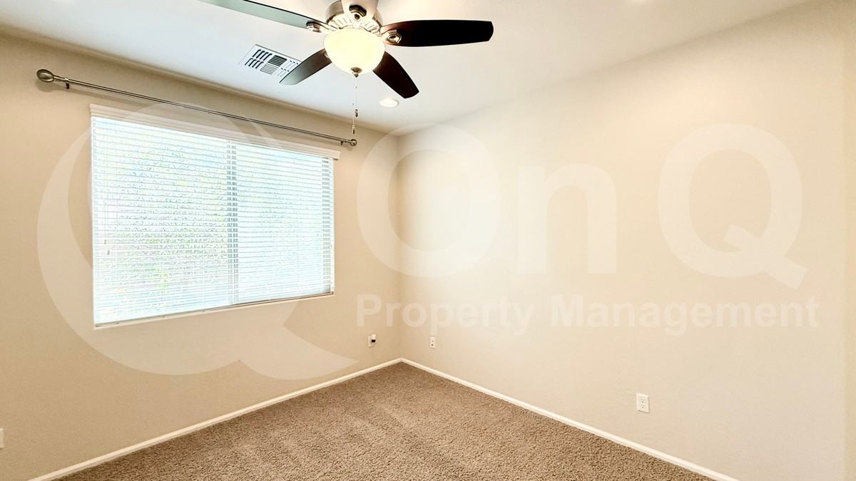1095 E Rojo Way - Photo 5 of 24