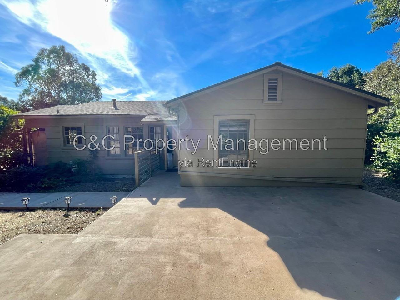 8210 El Camino Estrada - Photo 3 of 24