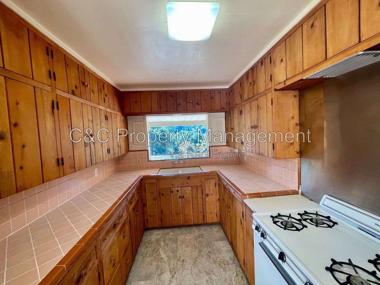 8210 El Camino Estrada - Photo 6 of 24