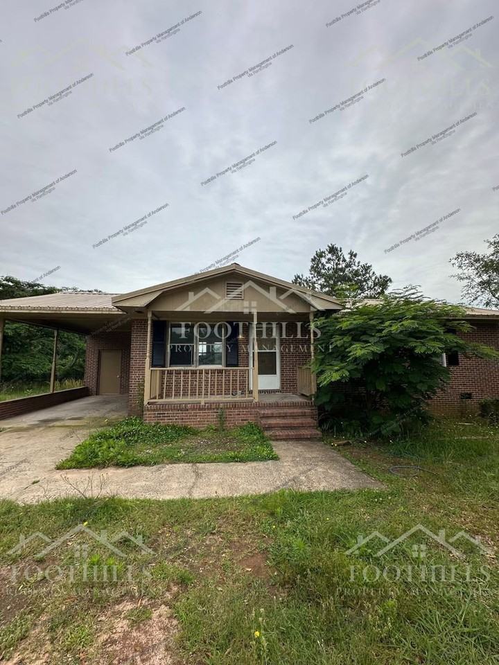 122 Smith Dr - Photo 2 of 20