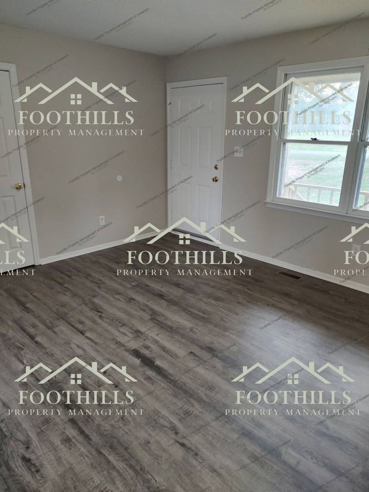 122 Smith Dr - Photo 3 of 20