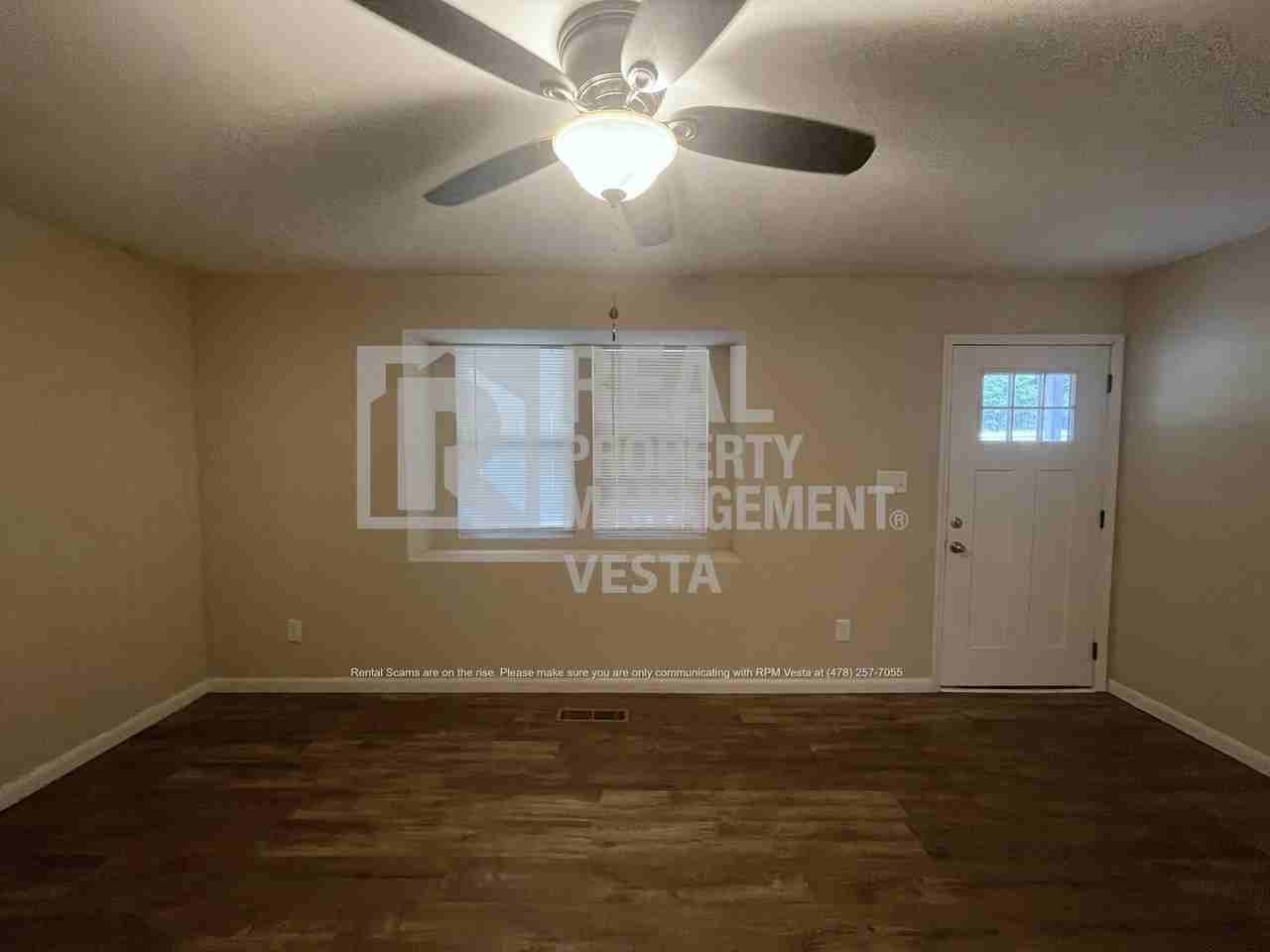 3137 Masseyville Rd - Photo 2 of 17