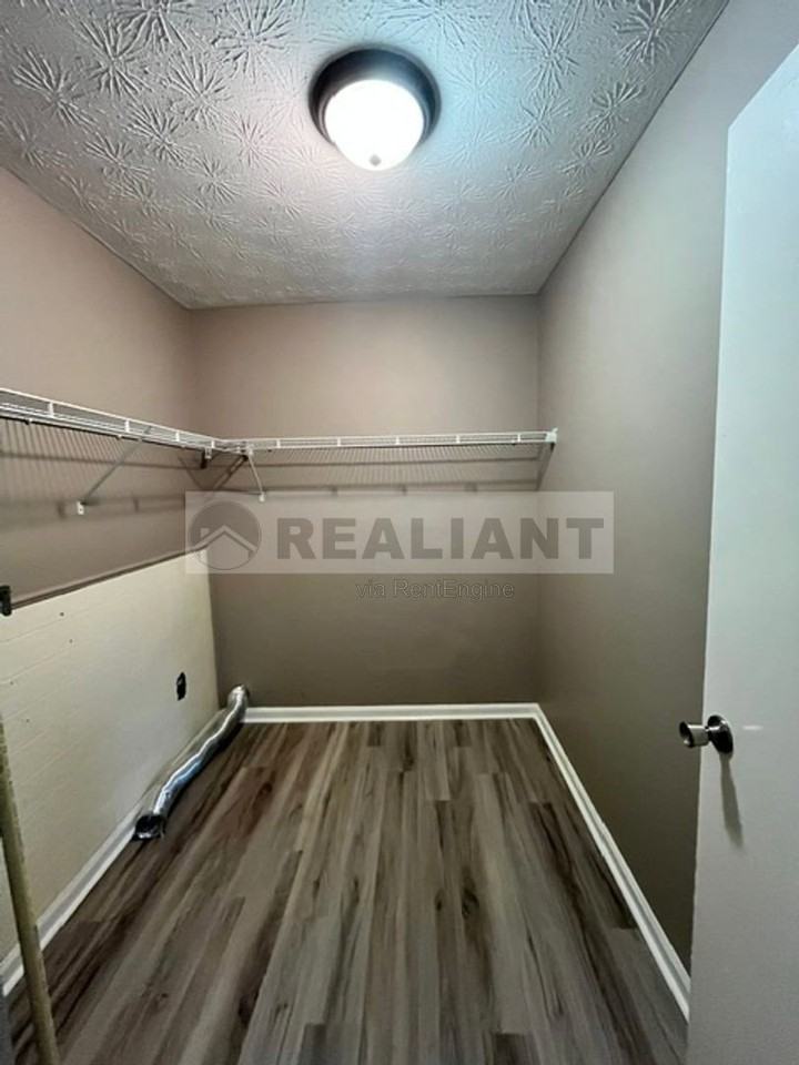 108 Birch Dr - Photo 6 of 11