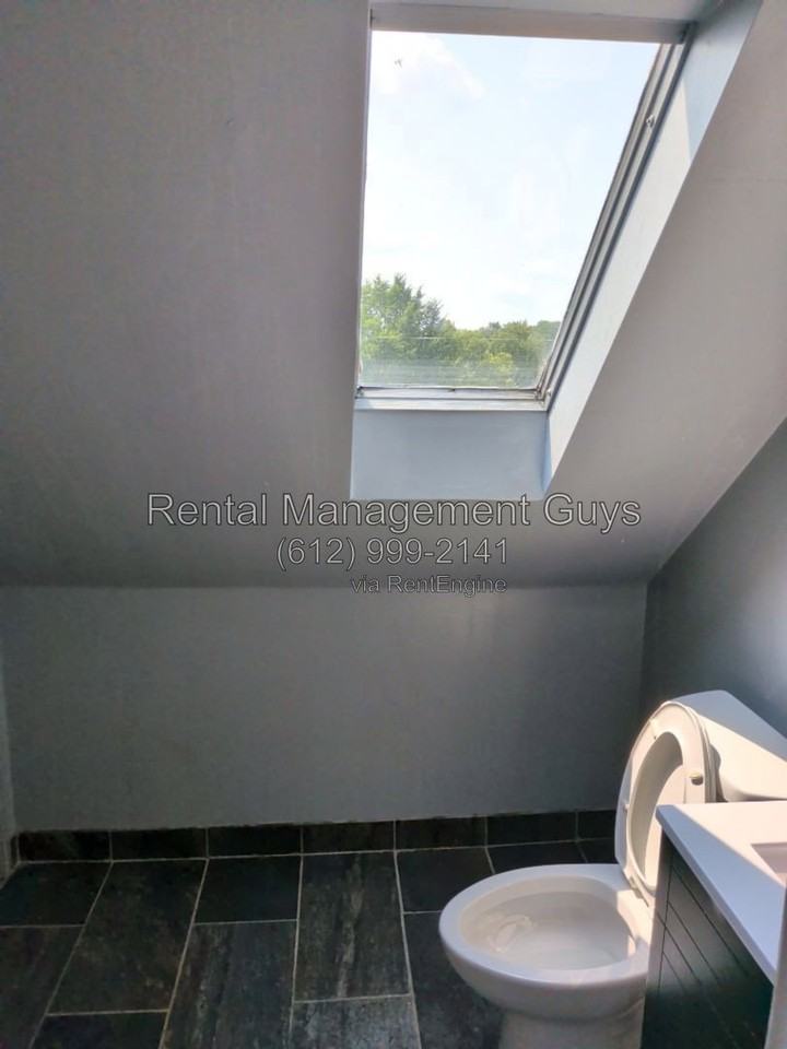 2411 Golden Valley Rd #2 - Photo 4 of 12