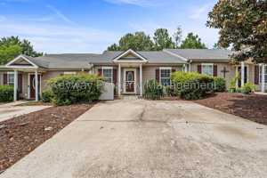 featured image of 107 Stonington Ln Sw