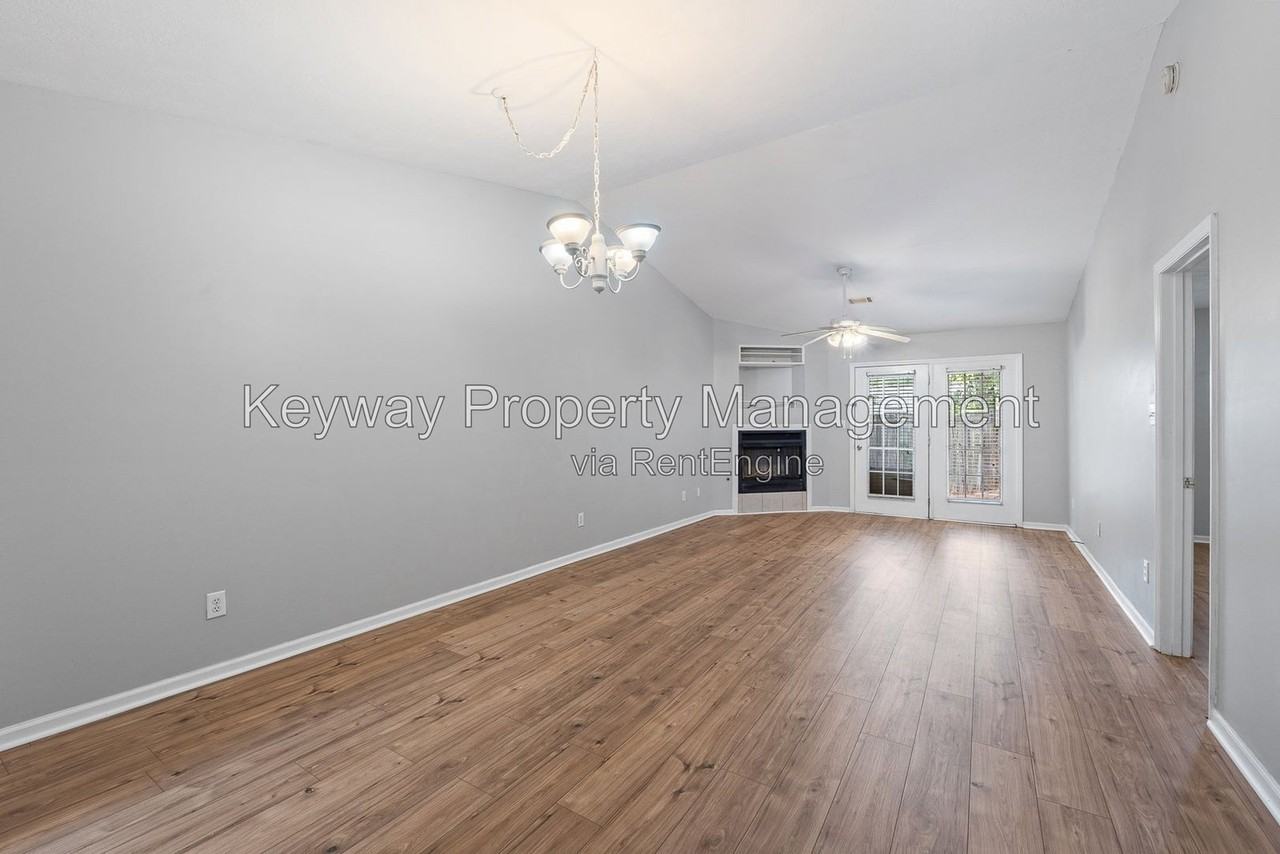 107 Stonington Ln Sw - Photo 5 of 19