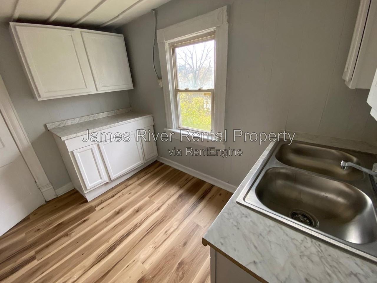 1519 Campbell Ave #AB - Photo 3 of 12