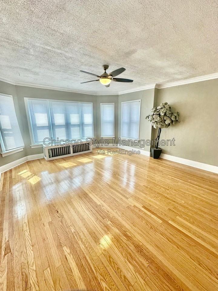 7721 S Hermitage Ave #FL3 - Photo 2 of 20