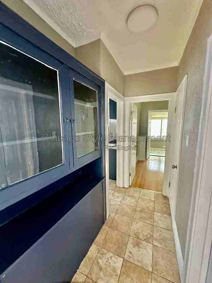 7721 S Hermitage Ave #FL3 - Photo 7 of 20