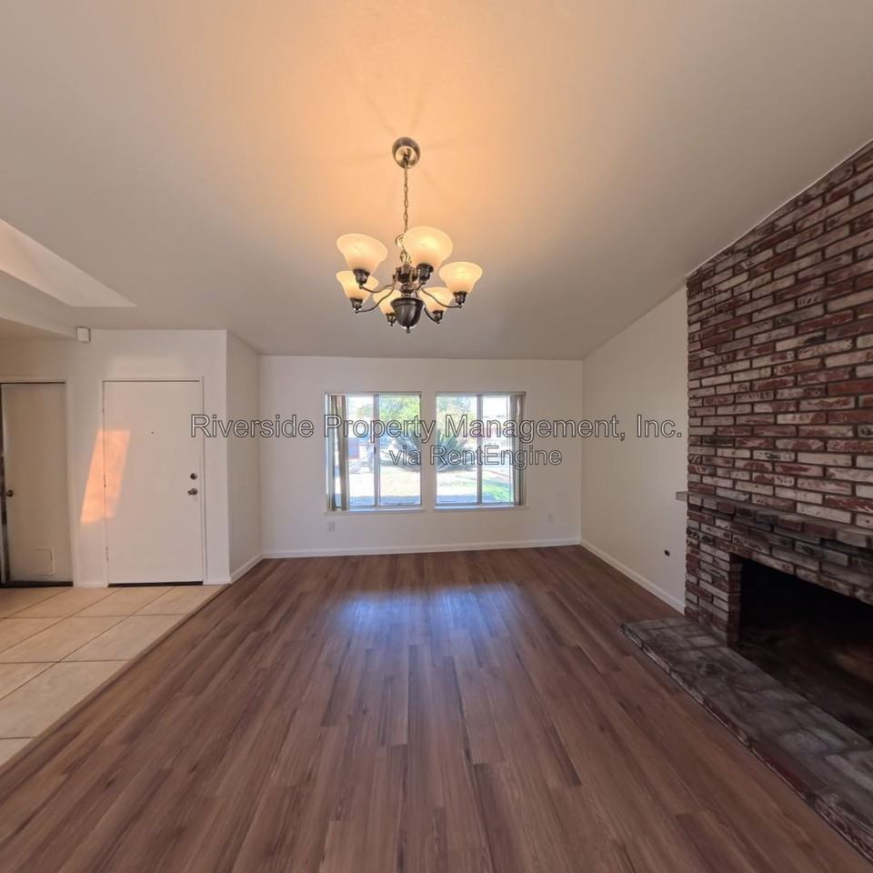 24052 Royale St - Photo 6 of 26