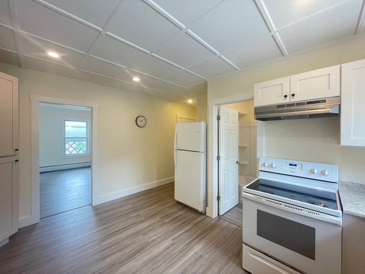 144 Winter St #2 - Photo 4 of 28