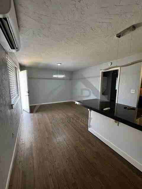 203 E Hurd St #2 - Photo 3 of 8