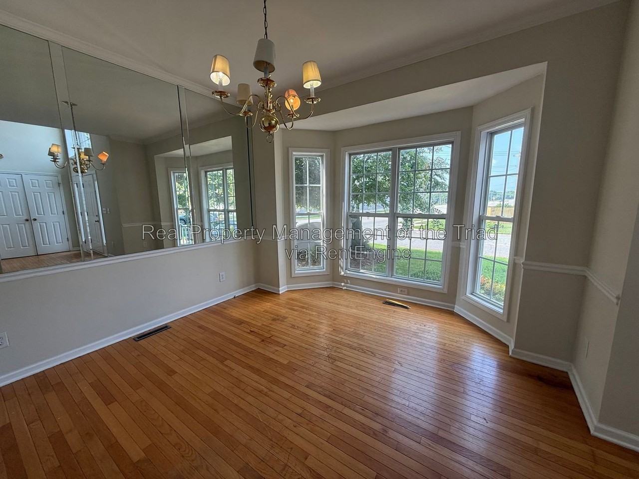 5101 Ivystone Ln - Photo 3 of 29