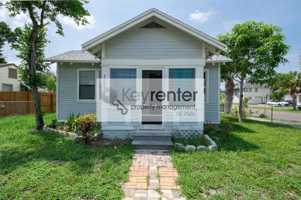 featured image of 3860 Burlington Ave N