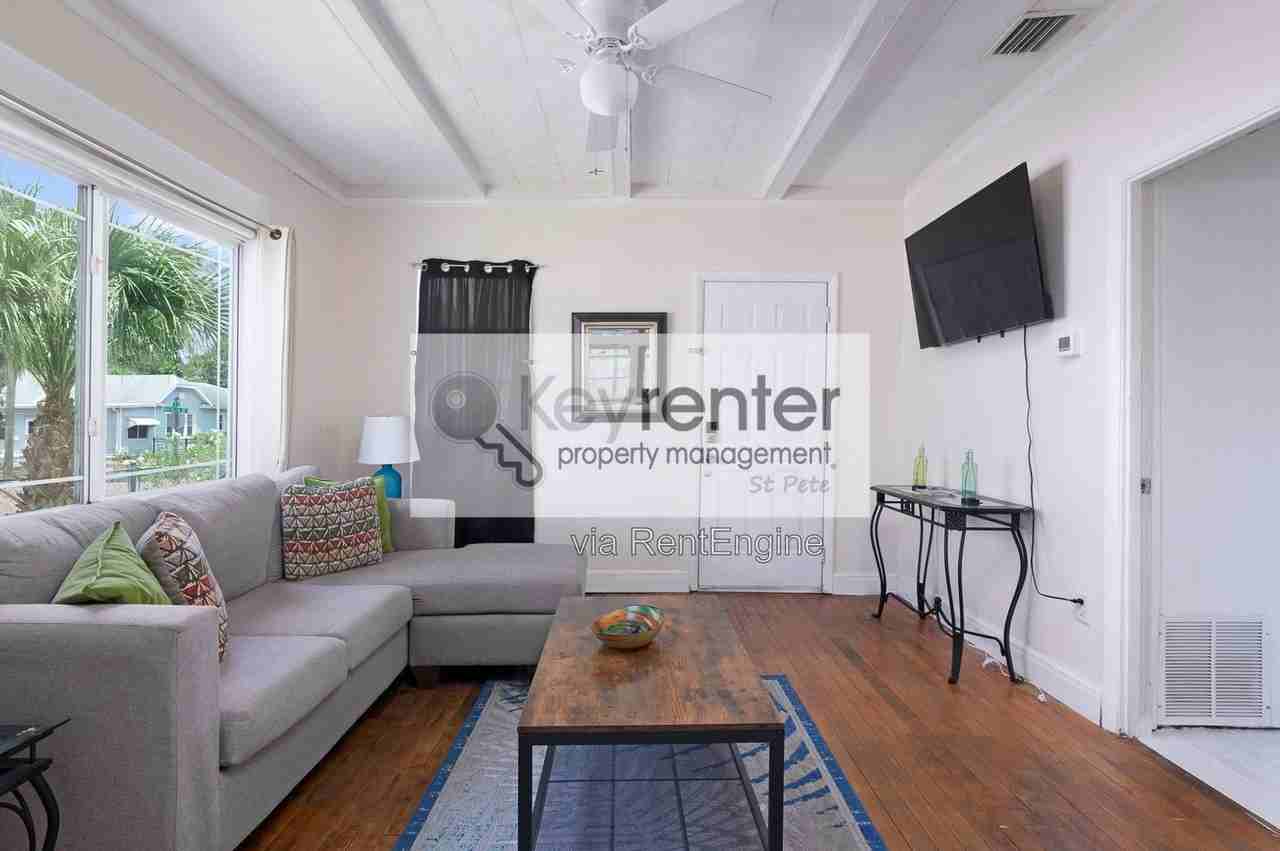 3860 Burlington Ave N - Photo 5 of 21