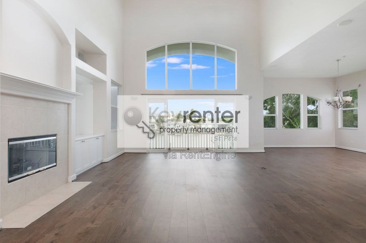 540 Johns Pass Ave - Photo 2 of 50