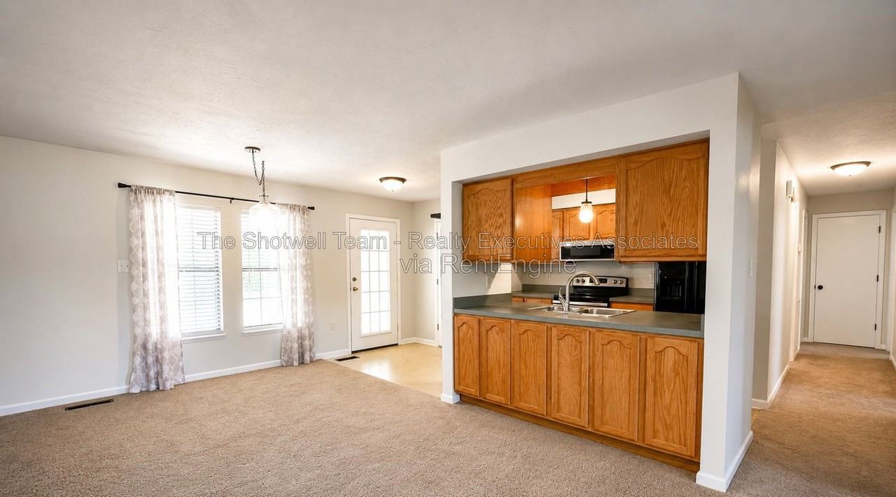8006 Wilnoty Dr - Photo 6 of 15