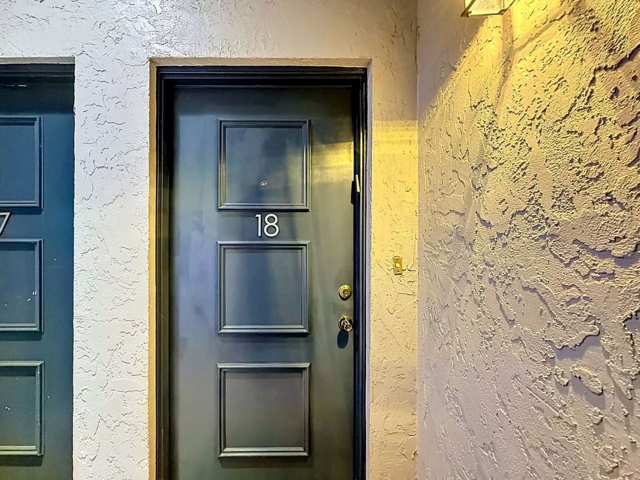4405 W Fair Oaks Ave #18 - Photo 3 of 26