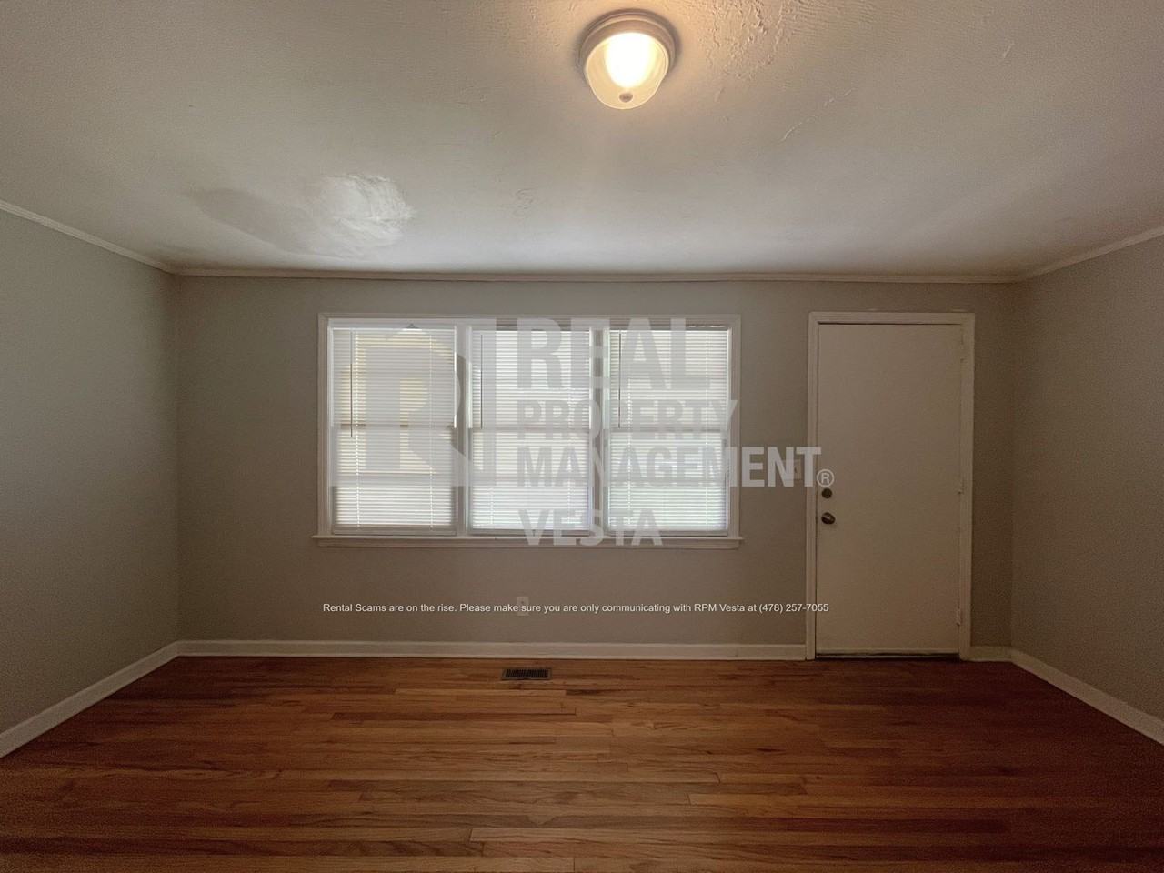 3242 Toole Dr - Photo 2 of 14