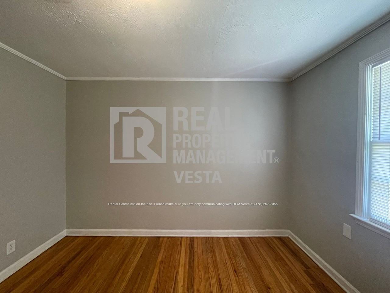 3242 Toole Dr - Photo 5 of 14