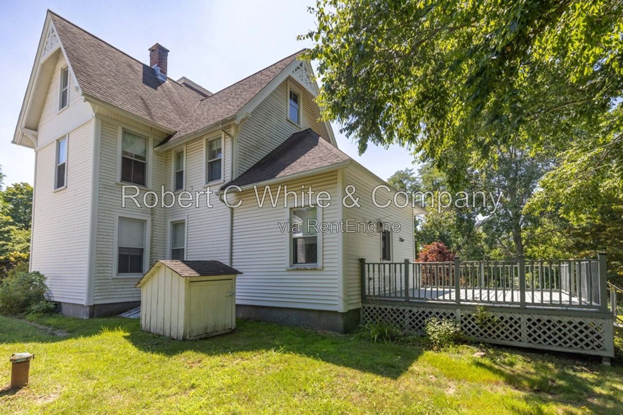 23 Parsonage Rd - Photo 2 of 21