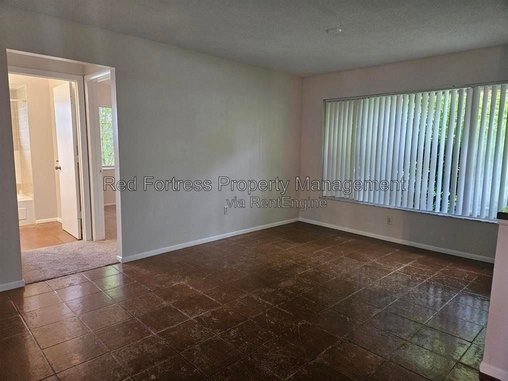 11 Se 20th Ct - Photo 4 of 11