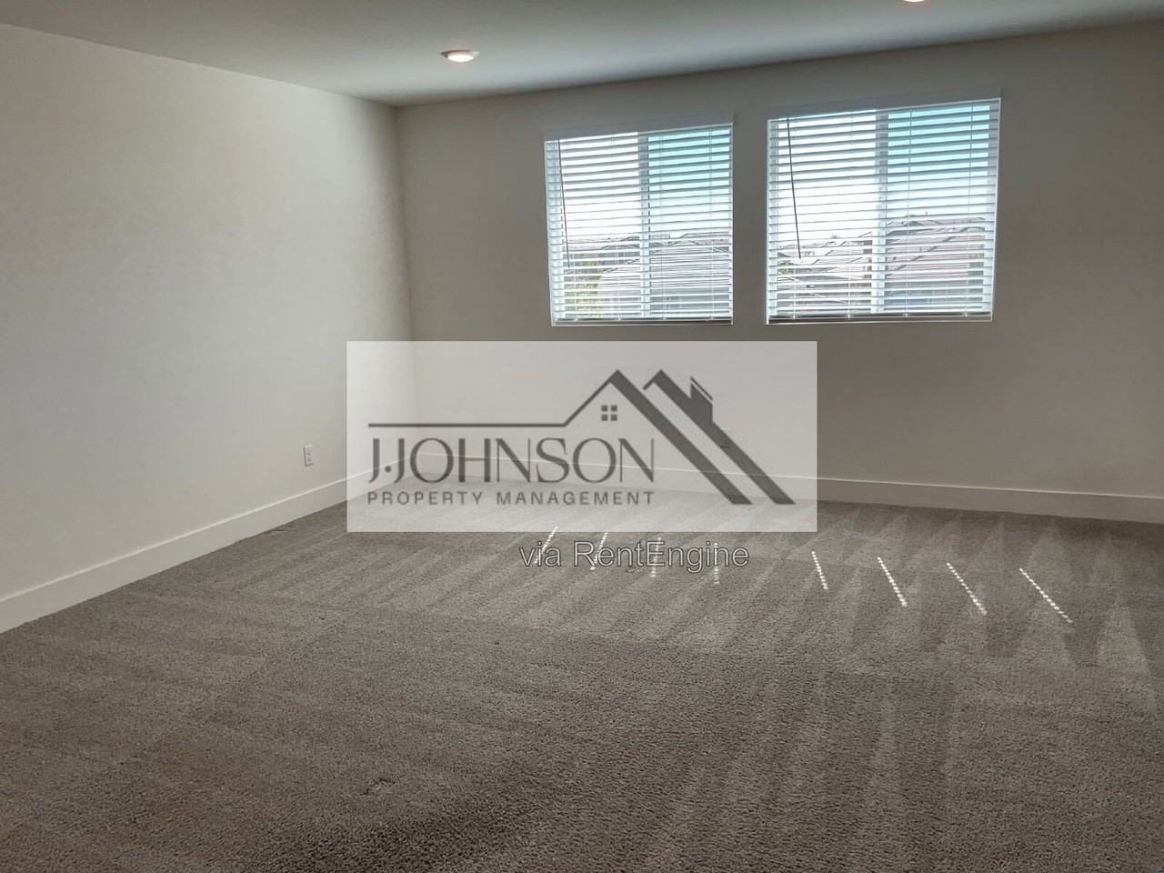 1160 Richardson Rd - Photo 4 of 17