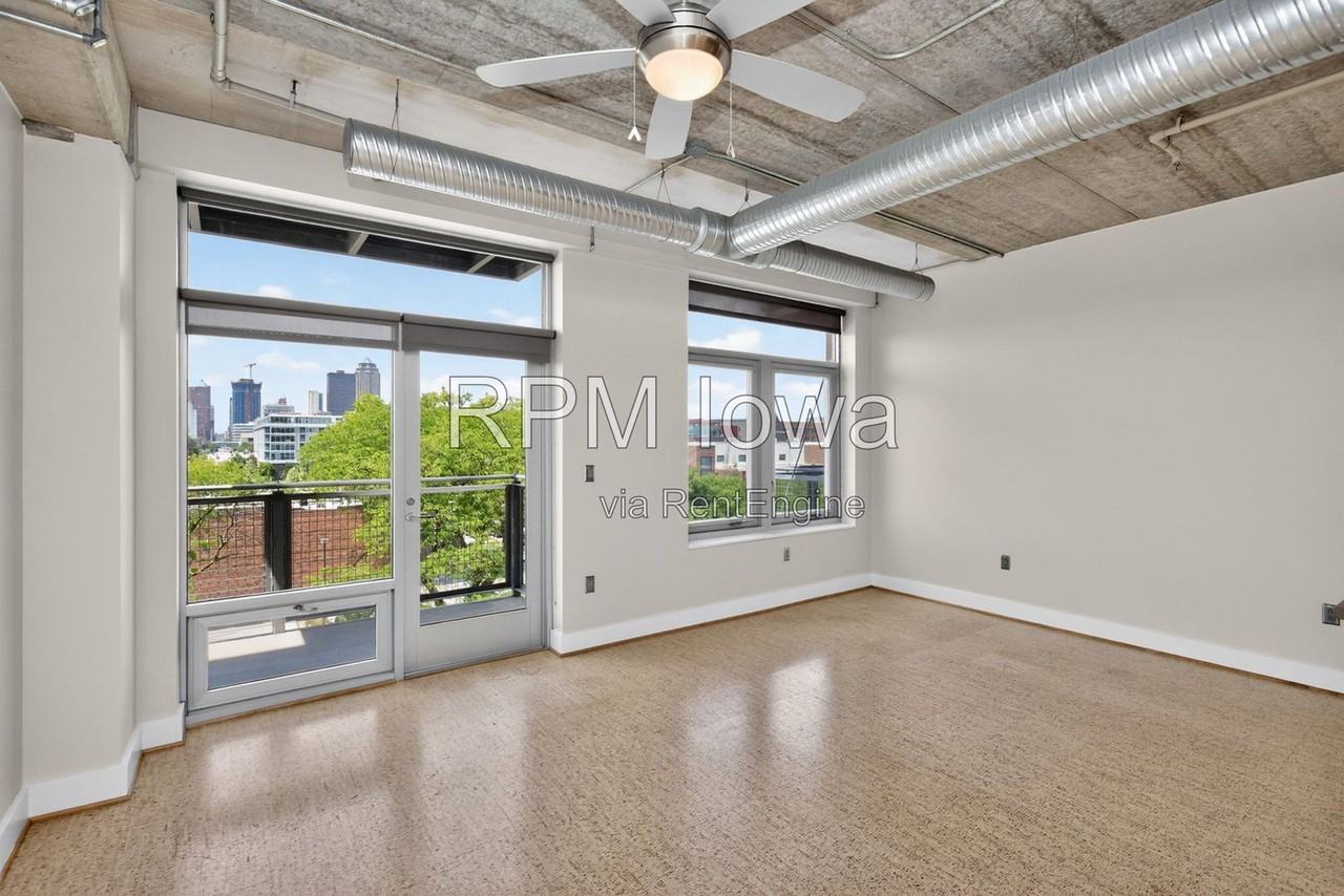 309 E 5th St #404 - Photo 4 of 28