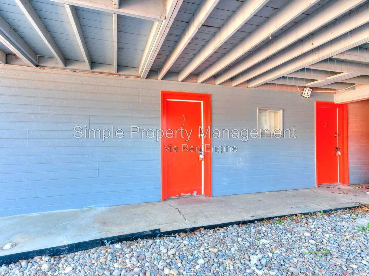 2748 Nw 23rd St #1 - Photo 3 of 15