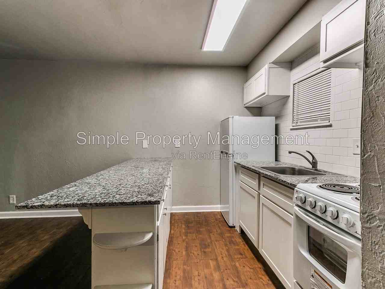2748 Nw 23rd St #1 - Photo 6 of 15